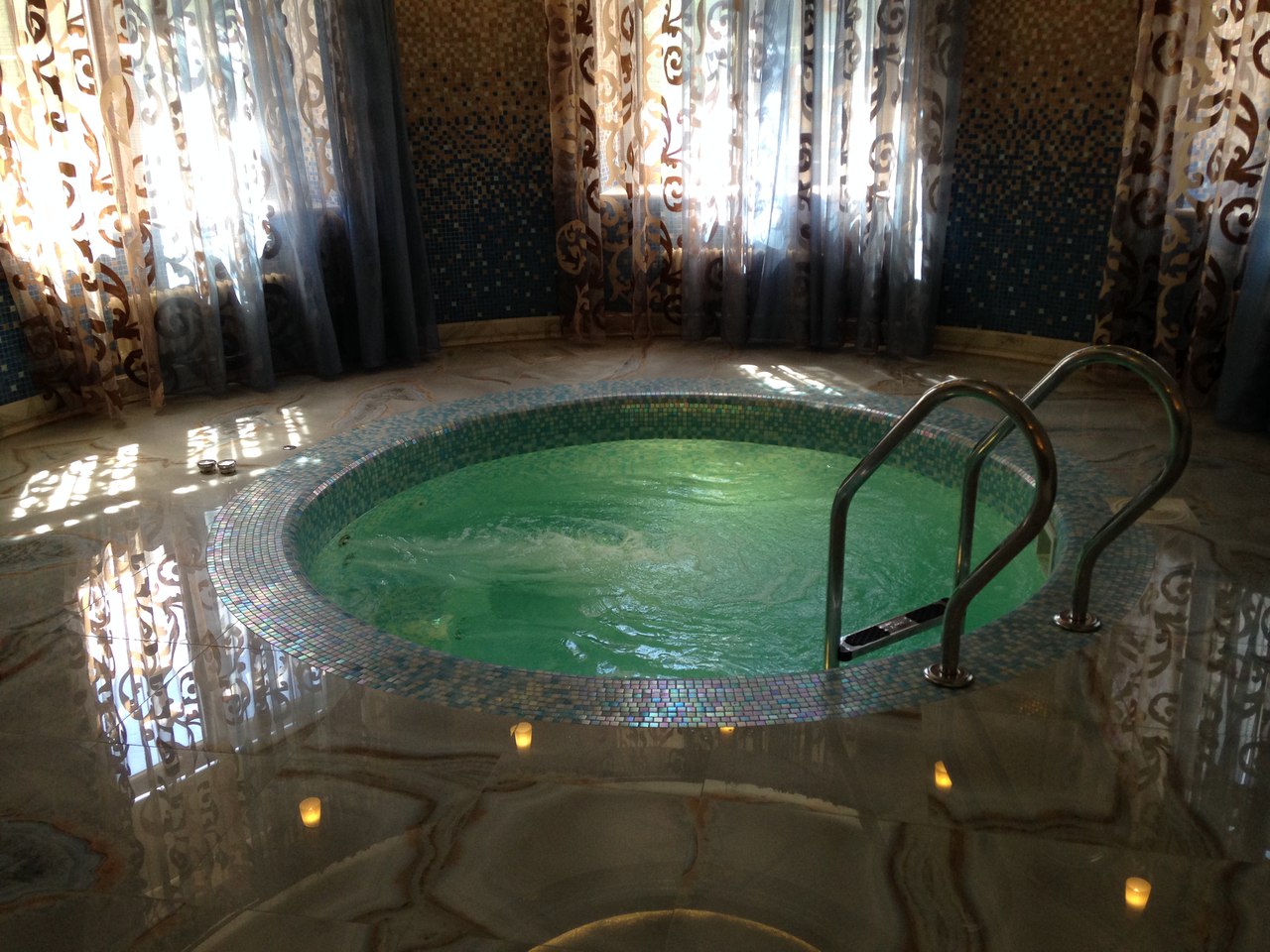 Бетонные бассейны